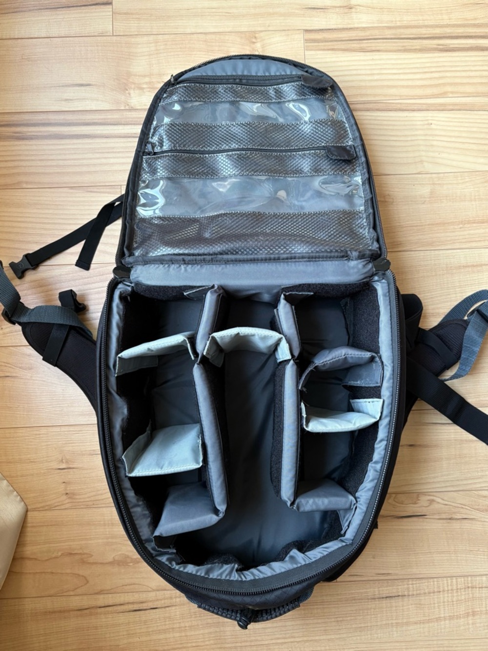 Tamrac 5585 expedition 5X Camera Backpack. Holds Accessories & 12” laptop